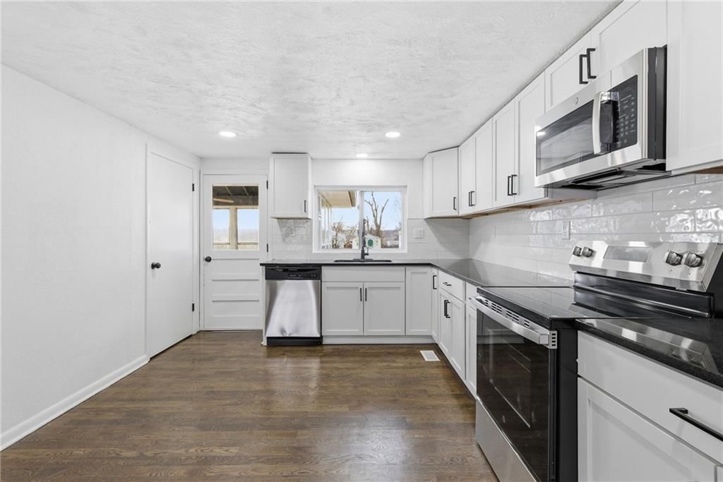 1704 Highland Drive — photo 13