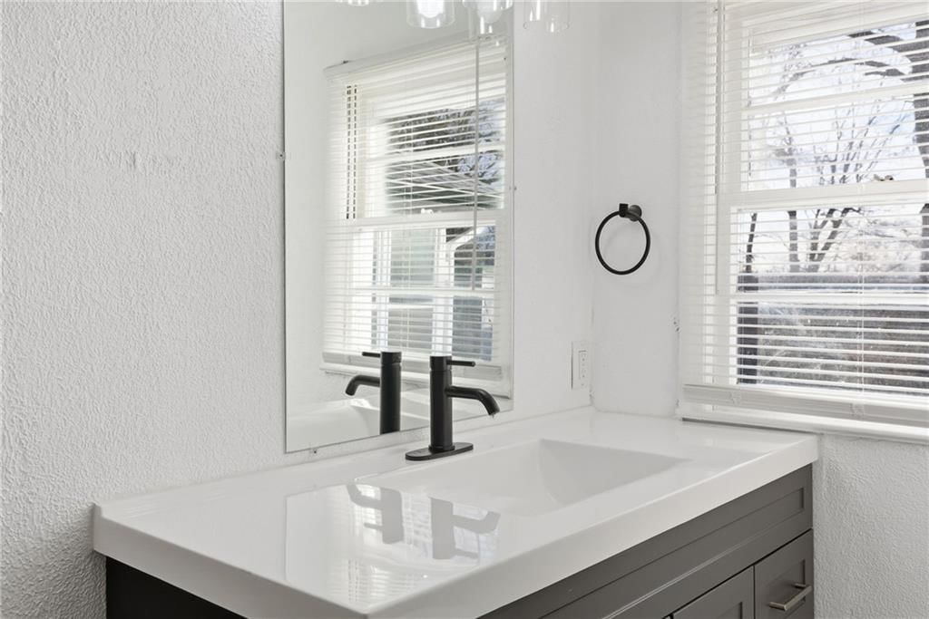 1704 Highland Drive — photo 23