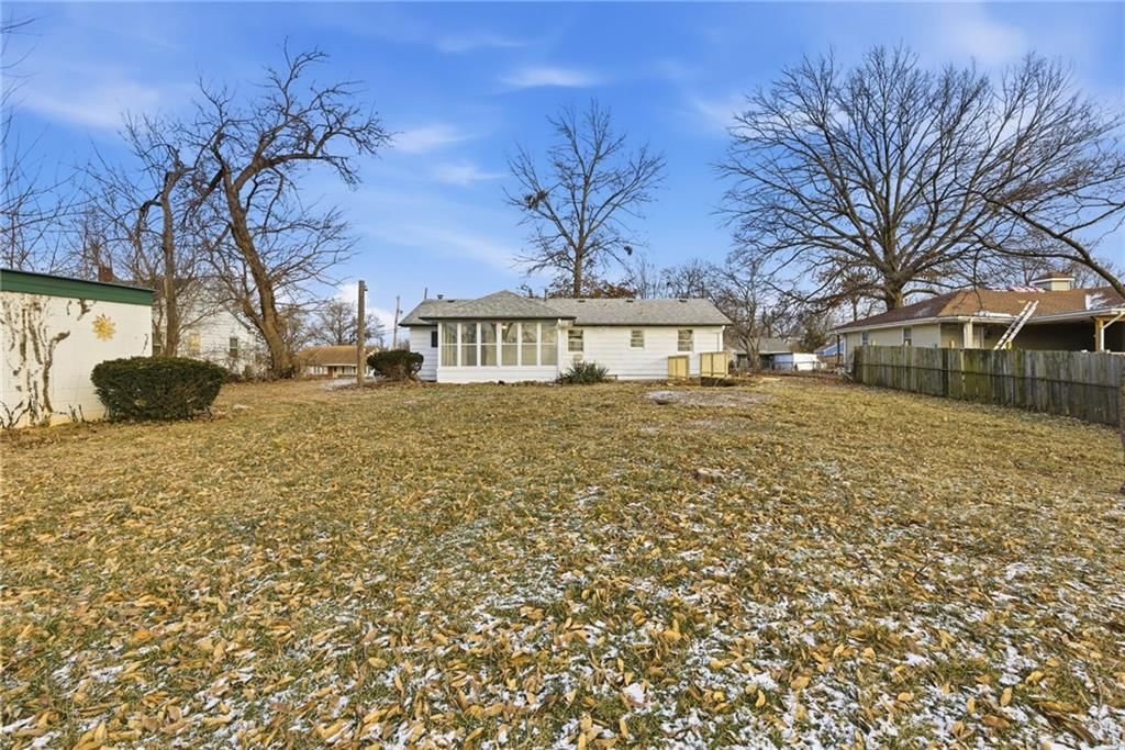 1704 Highland Drive — photo 32