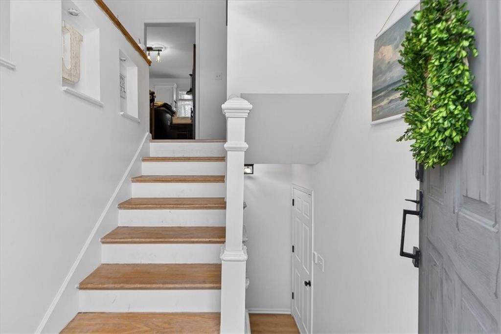 404 NW Orion Drive — photo 5