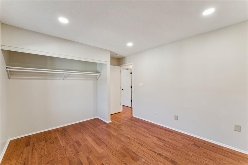 10902 Bradshaw Street — photo 19