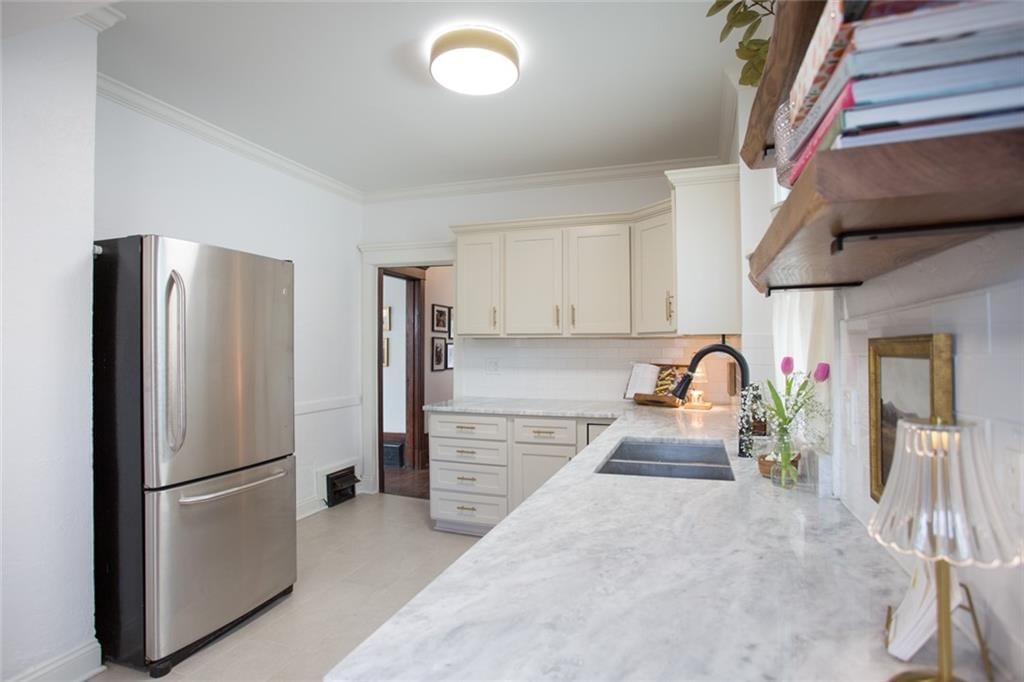 3915 Charlotte Street — photo 13