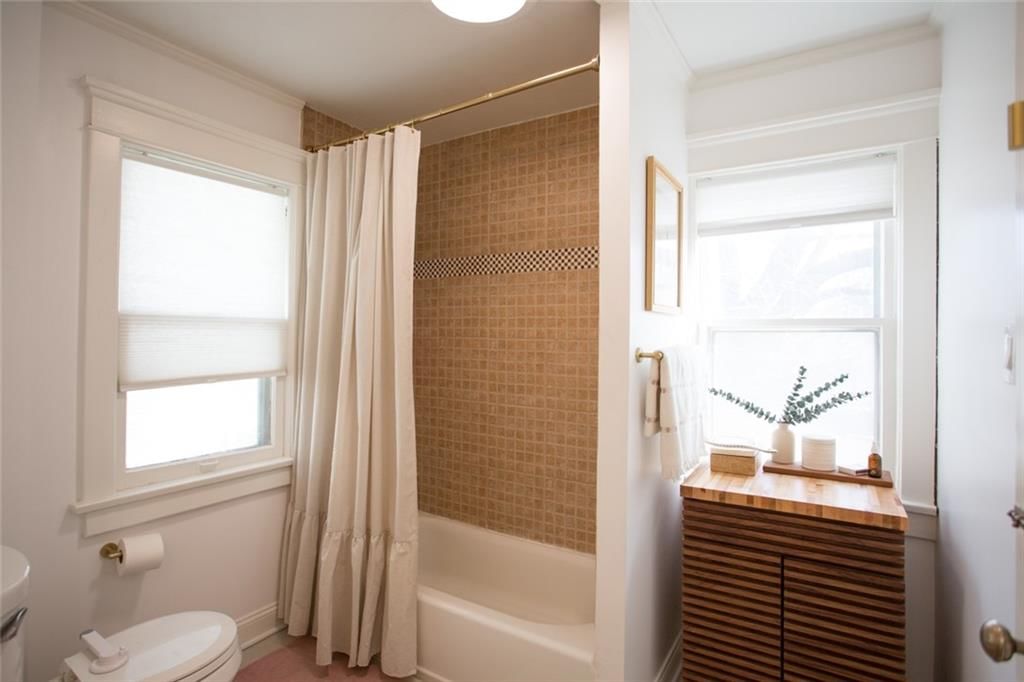 3915 Charlotte Street — photo 33