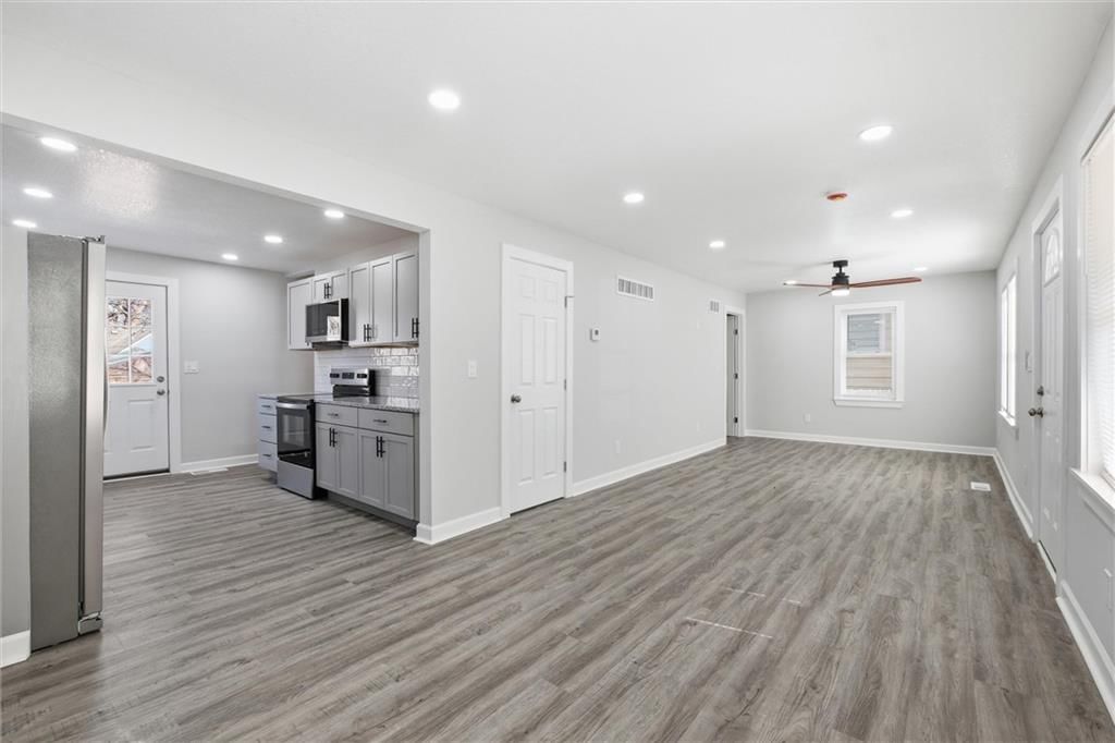 2914 W 45th Avenue — photo 4