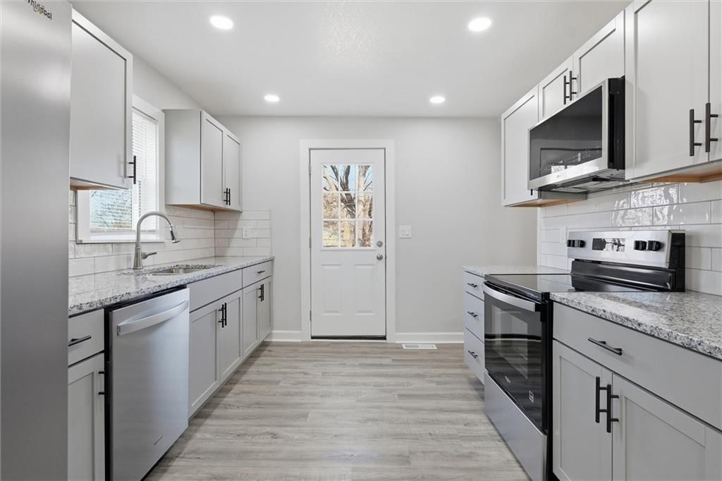 2914 W 45th Avenue — photo 8