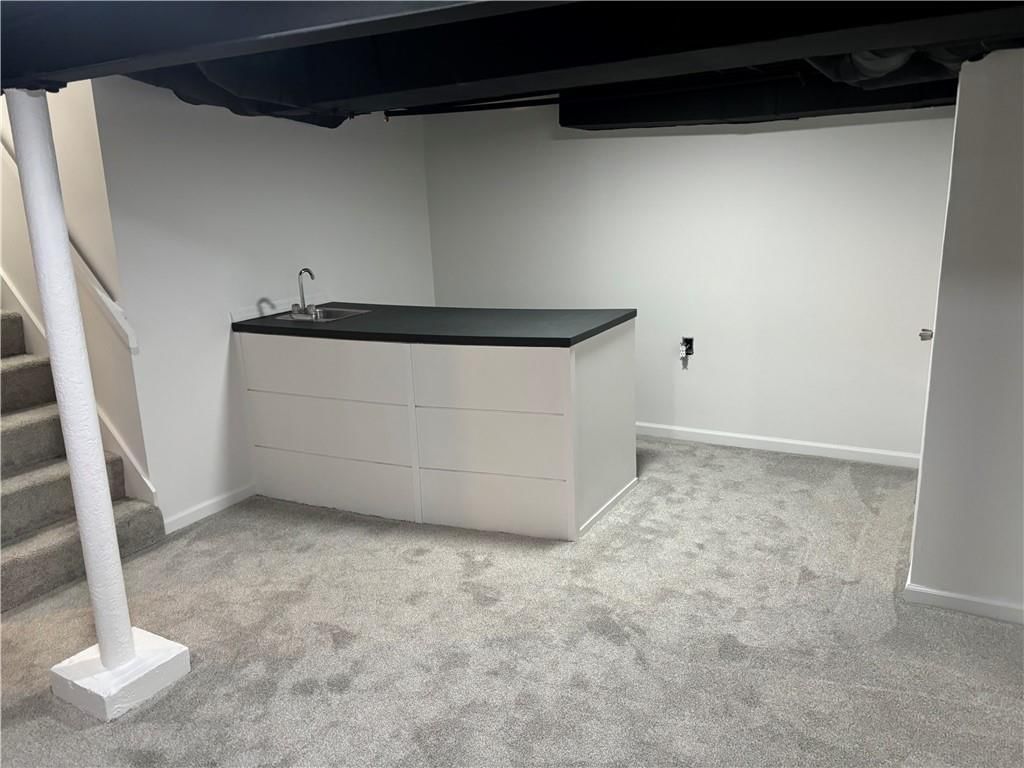 609 NE 42nd Street — photo 10