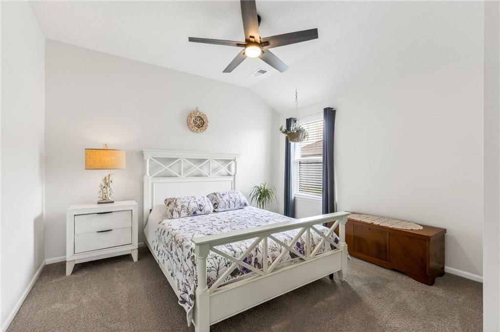 520 SE Laurel Drive — photo 7