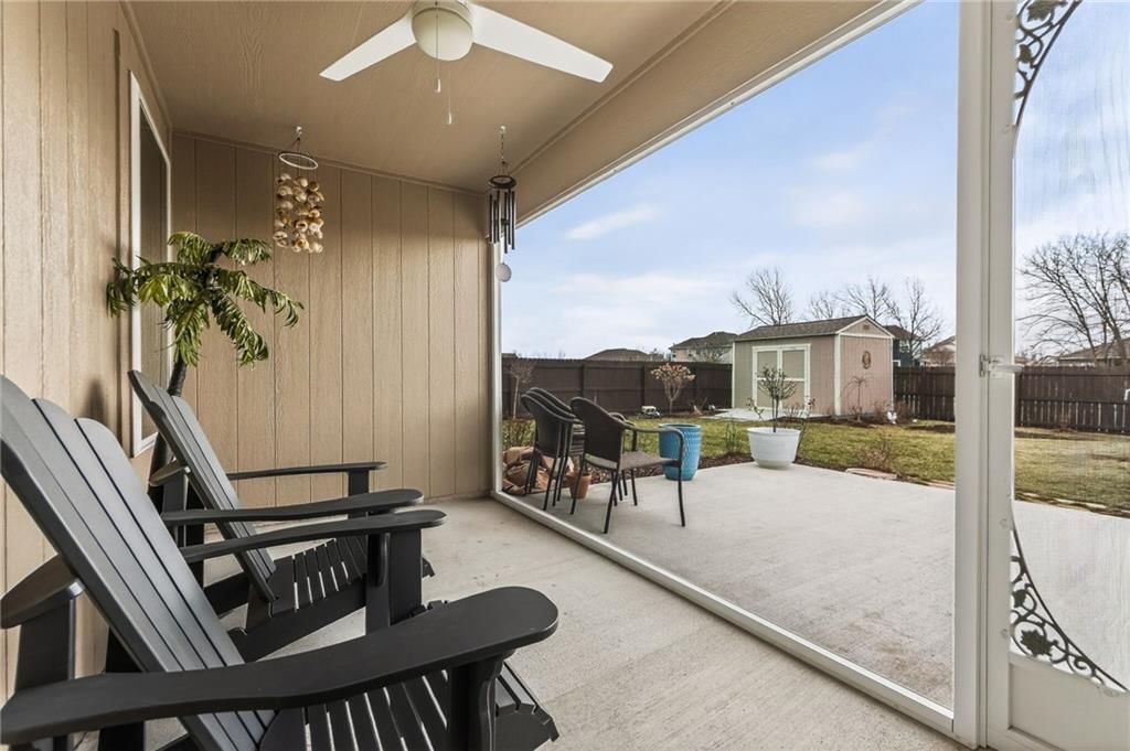 520 SE Laurel Drive — photo 27