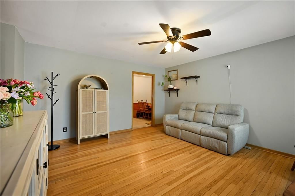 4357 N Drury Avenue — photo 5