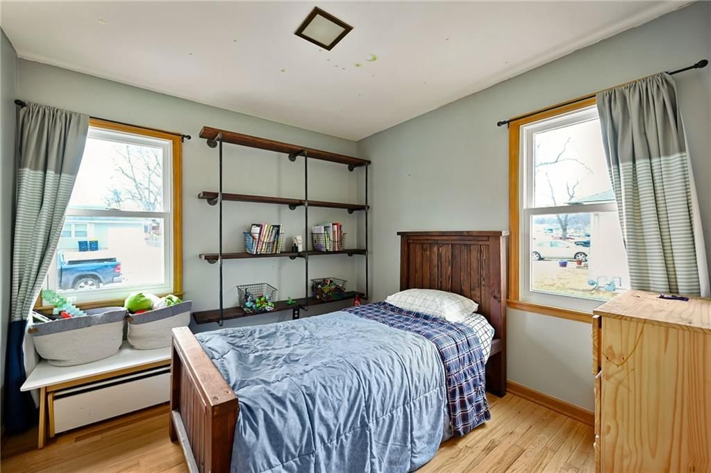 4357 N Drury Avenue — photo 10