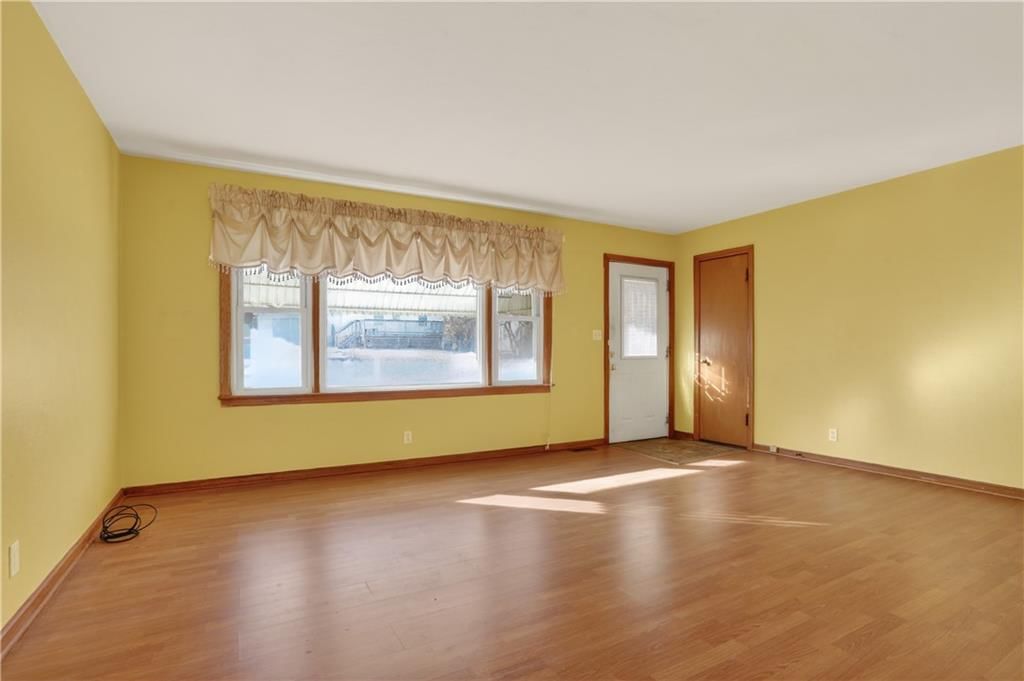 333 Allcutt Avenue — photo 3