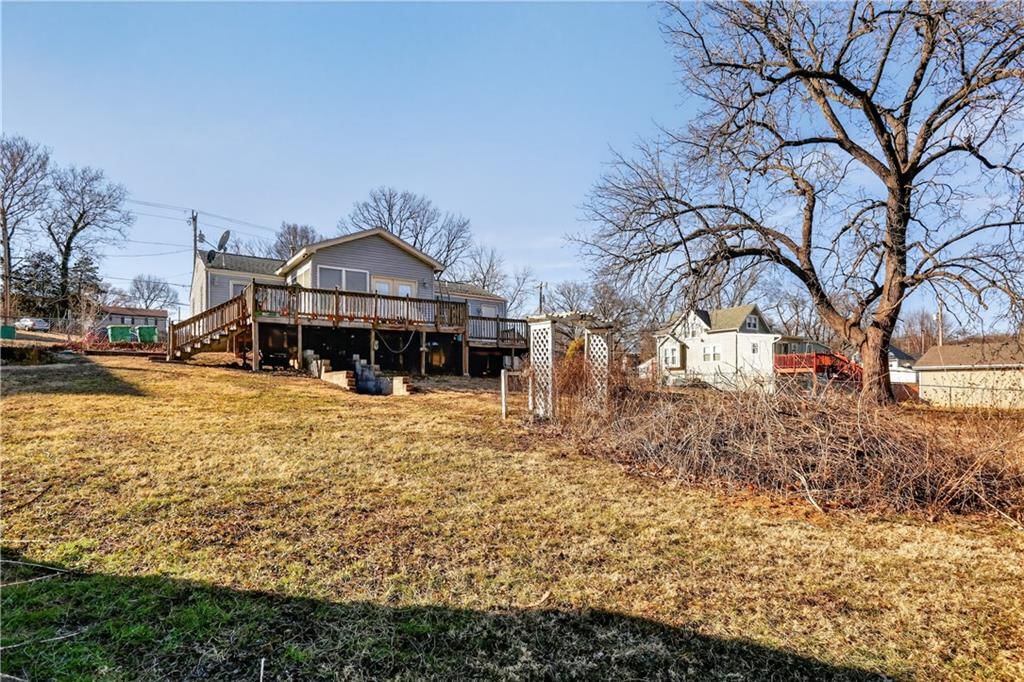 333 Allcutt Avenue — photo 20