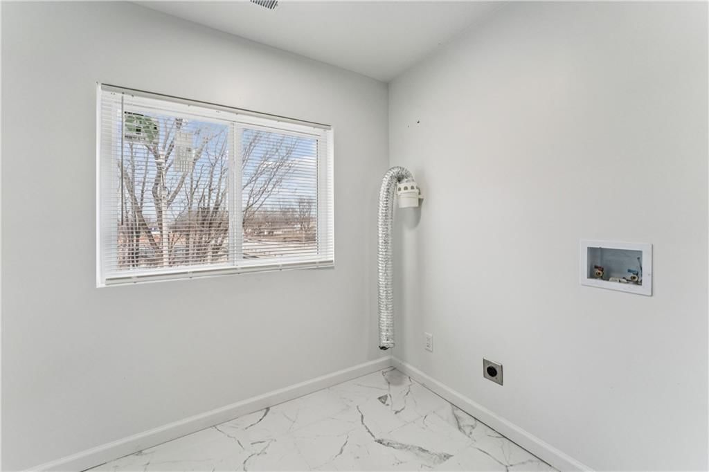 2600 Cleveland Avenue — photo 39