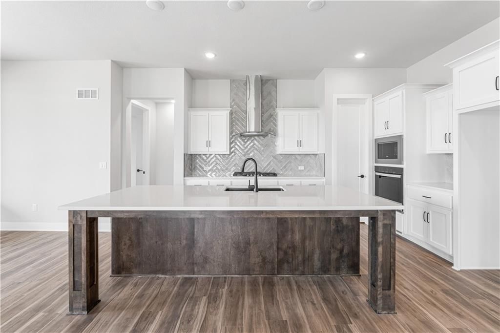1583 Grayhawk Drive — photo 8