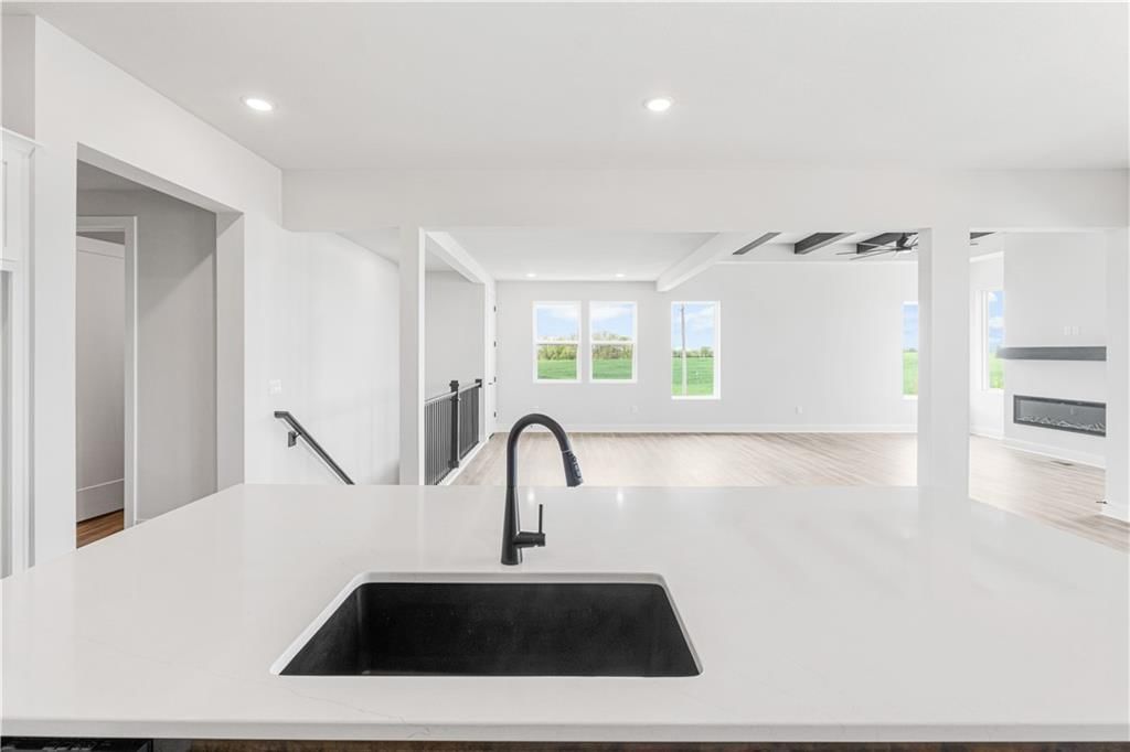 1583 Grayhawk Drive — photo 11