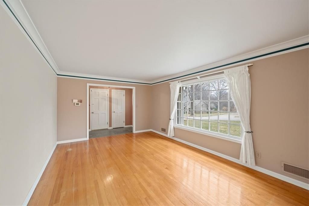 4505 W 93rd Street — photo 8