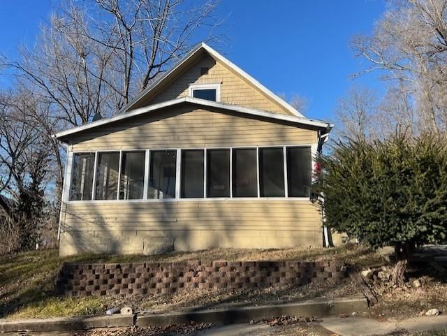 2502 S 15th Street — photo 4