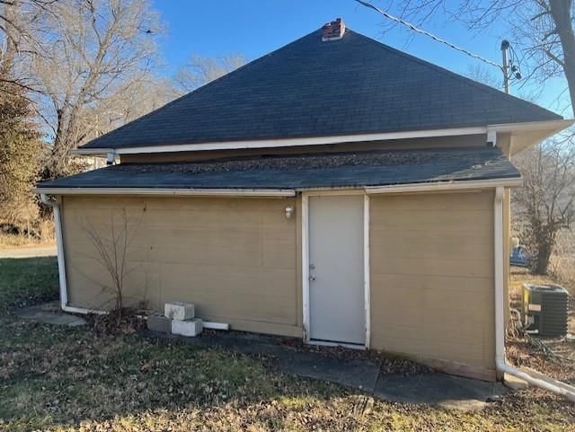2502 S 15th Street — photo 9