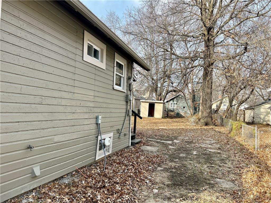 710 W 76th Street — photo 13