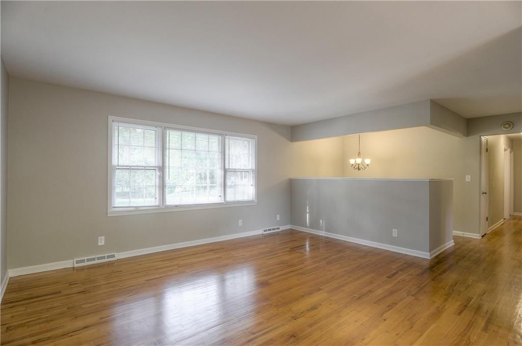 9408 E 81st Terrace — photo 4