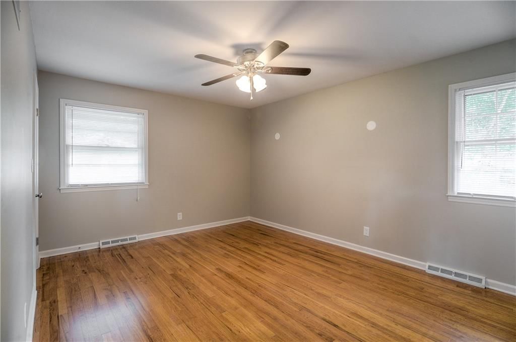 9408 E 81st Terrace — photo 16