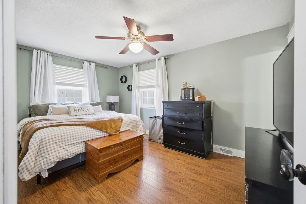2502 Flintstone Drive — photo 24