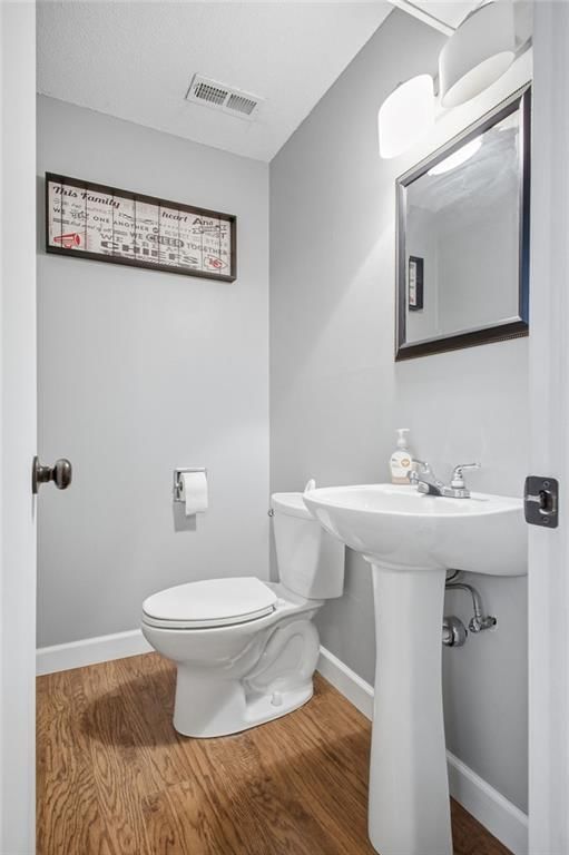 2502 Flintstone Drive — photo 33