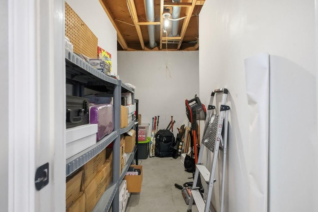 2502 Flintstone Drive — photo 34
