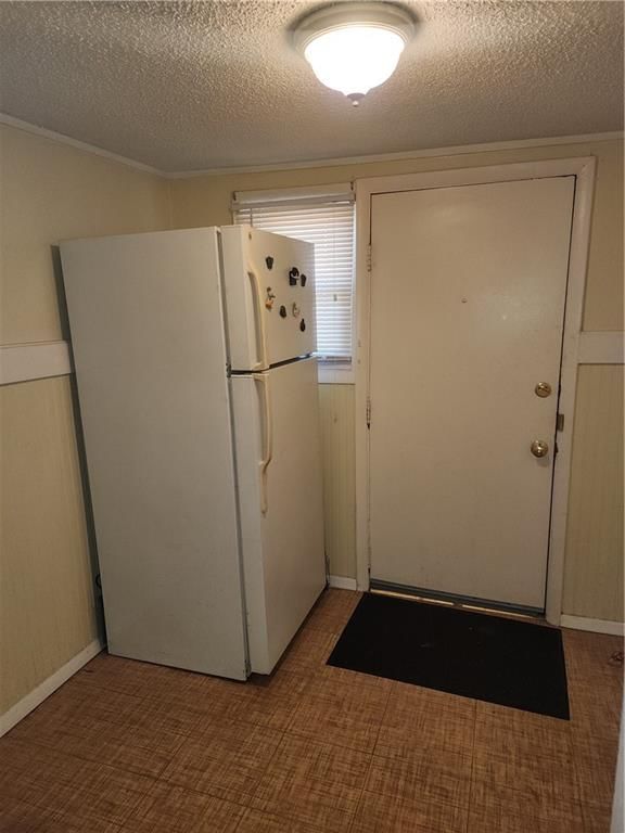 4525 Spruce Avenue — photo 9