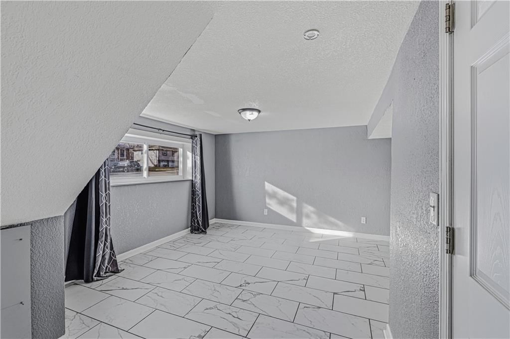 1136 NE 10th Street — photo 13