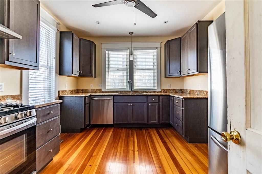 221 Broad Street — photo 9