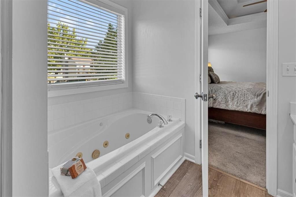 3600 NE 81st Street — photo 27