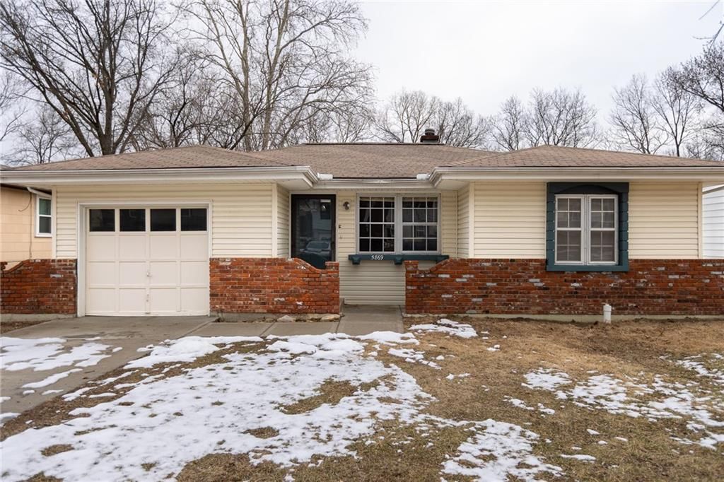 5869 N Oakley Avenue — photo 4