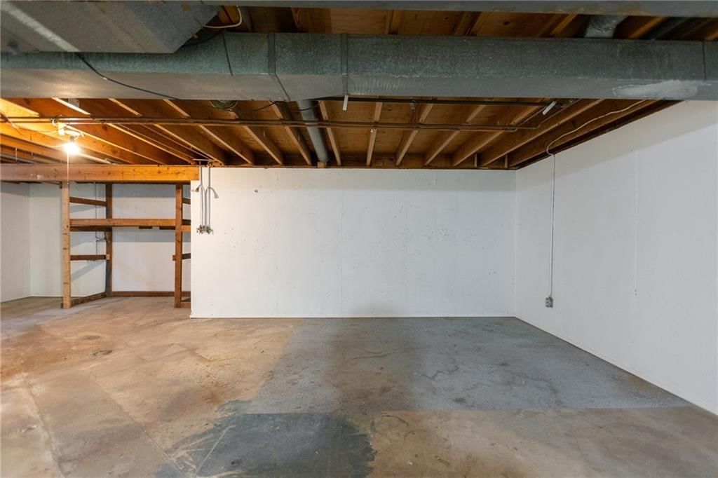 5869 N Oakley Avenue — photo 23