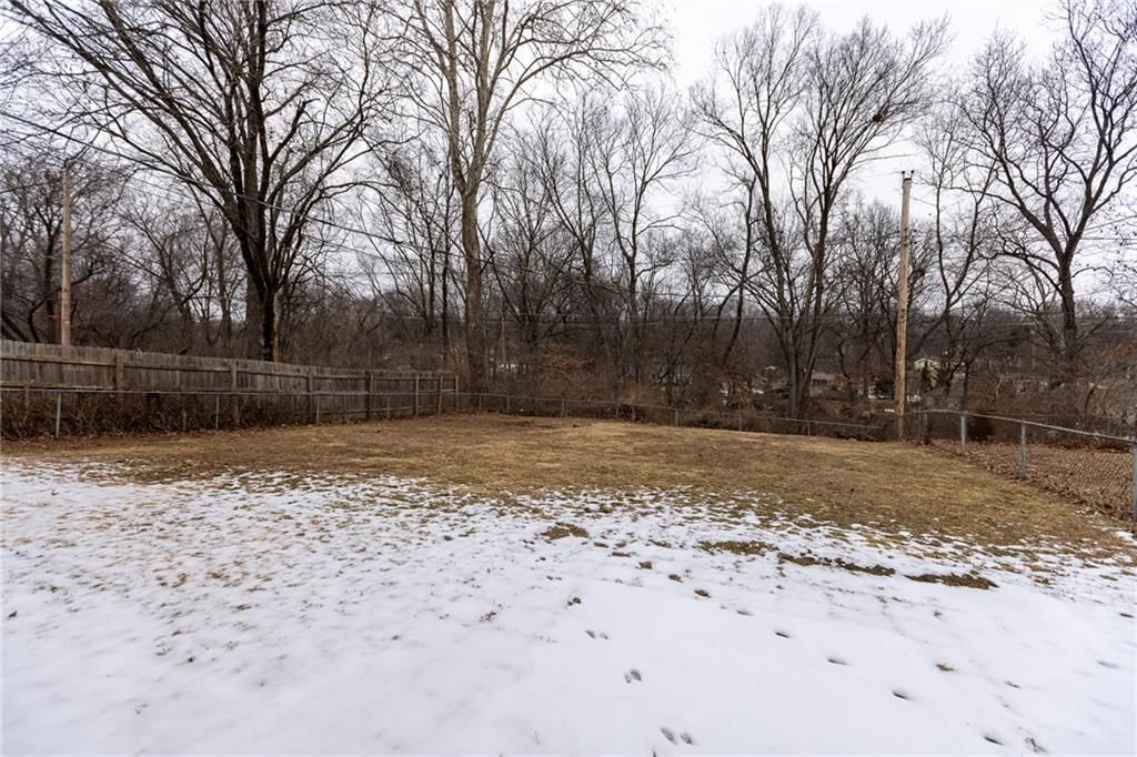 5869 N Oakley Avenue — photo 26