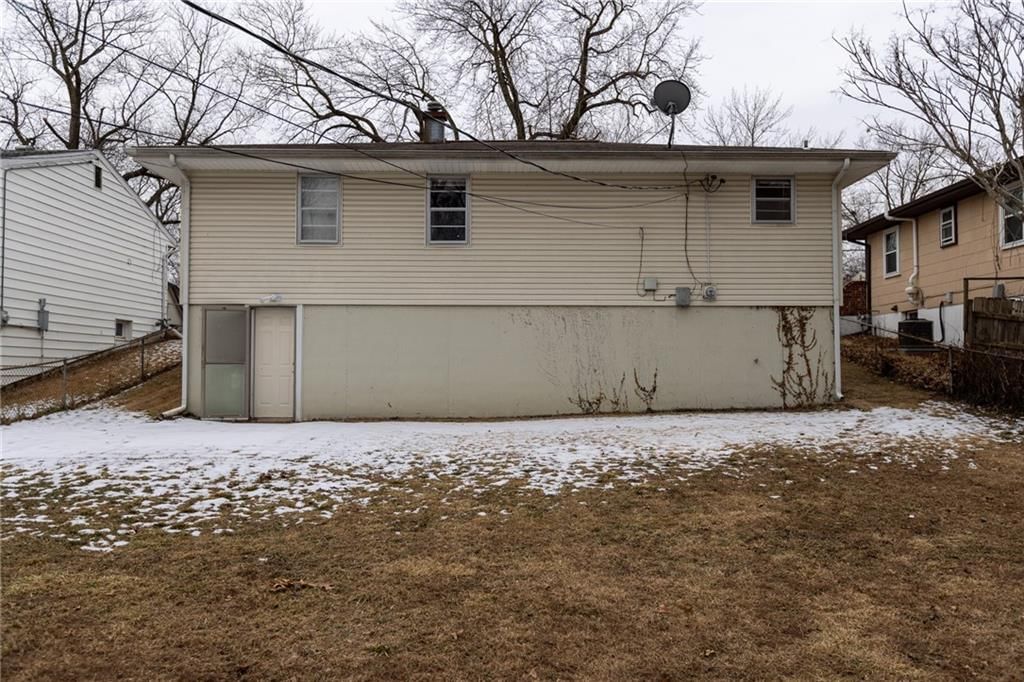 5869 N Oakley Avenue — photo 31