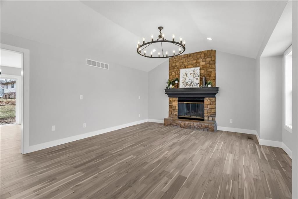 519 NE 112th Terrace — photo 3
