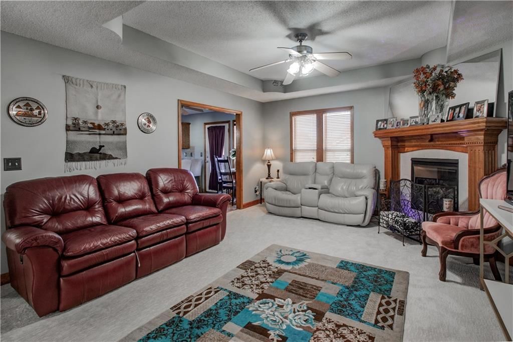 12204 WHITE OAK Street — photo 3