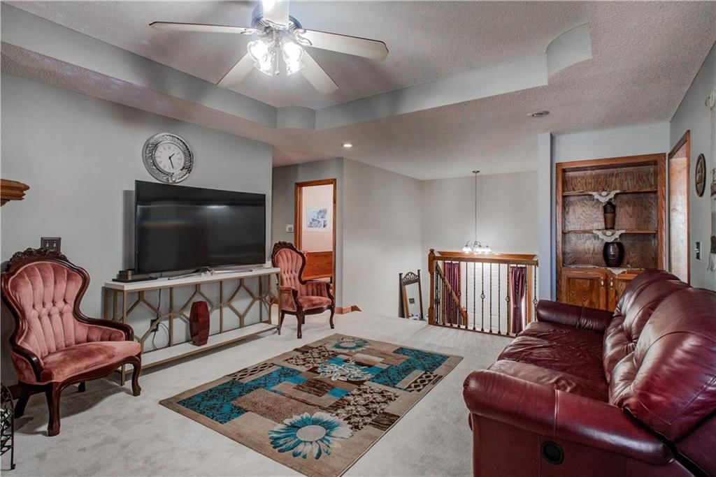 12204 WHITE OAK Street — photo 5