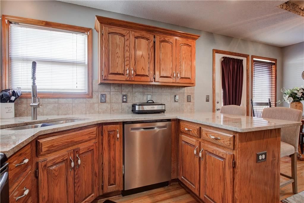 12204 WHITE OAK Street — photo 13