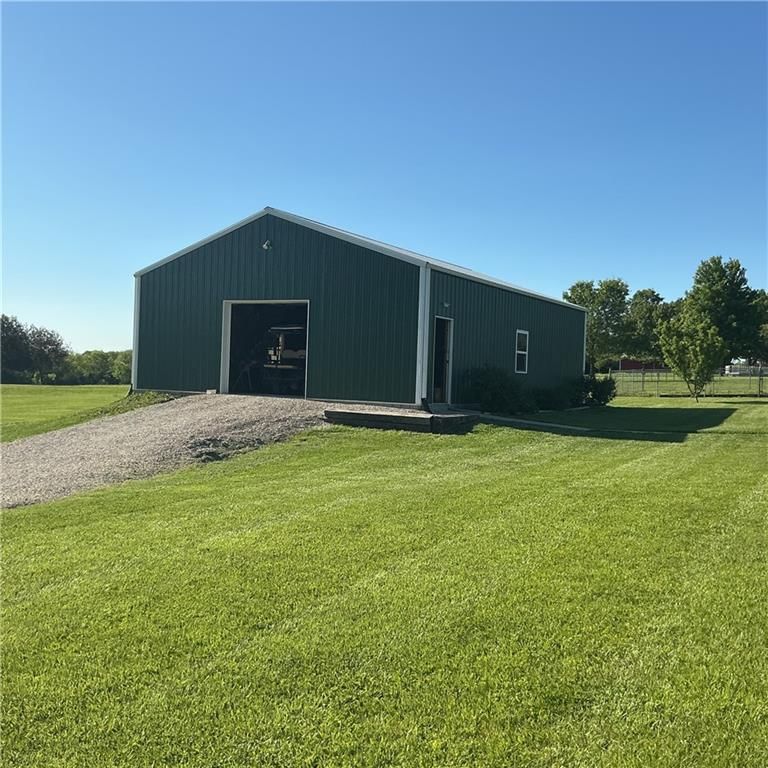 2915 Oak Hill Road — photo 46