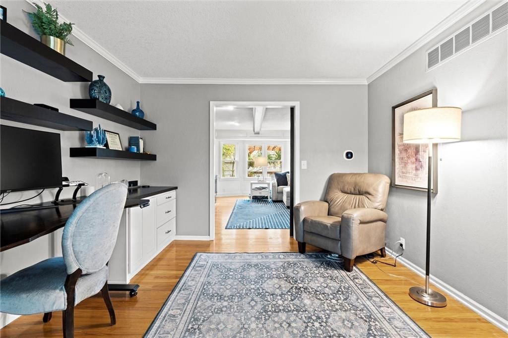 8110 W 117th Street — photo 8