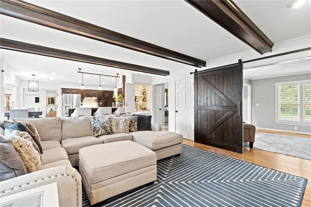 8110 W 117th Street — photo 10