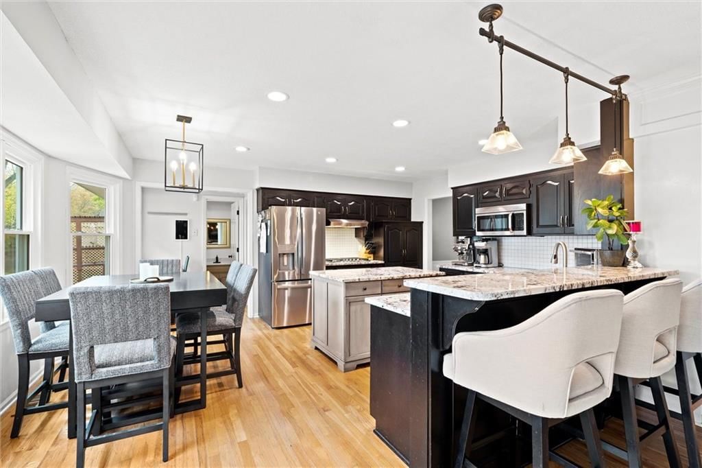 8110 W 117th Street — photo 14