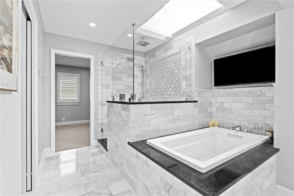8110 W 117th Street — photo 25