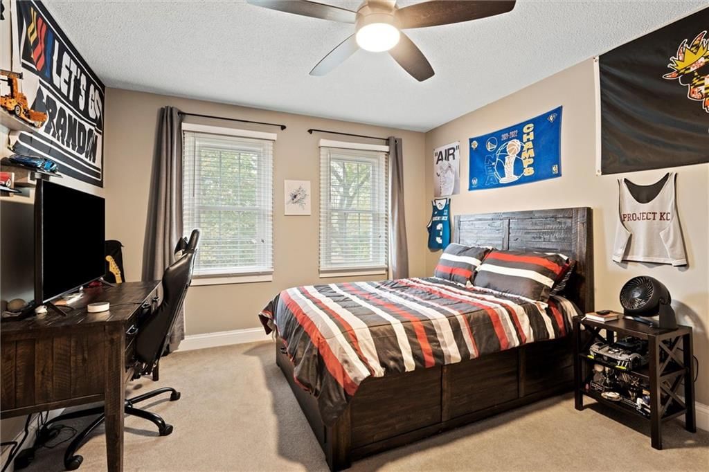 8110 W 117th Street — photo 33