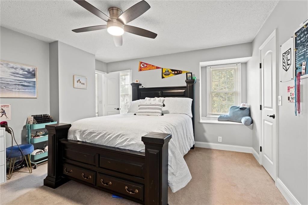 8110 W 117th Street — photo 34