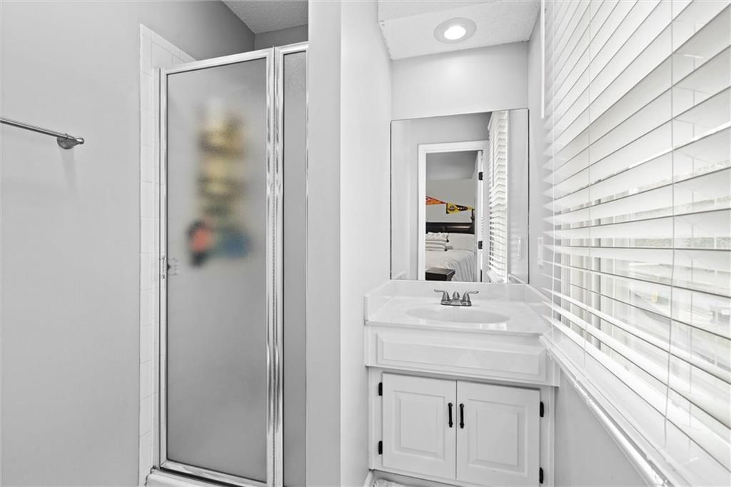 8110 W 117th Street — photo 35