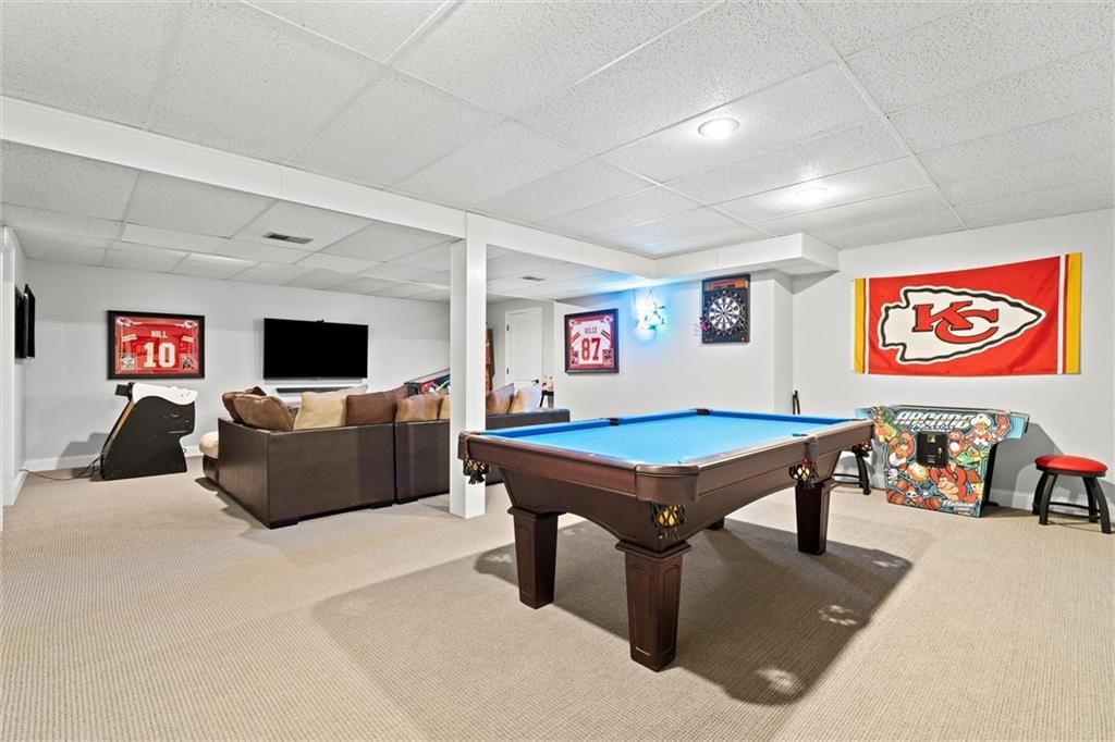 8110 W 117th Street — photo 39