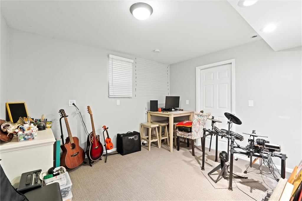 8110 W 117th Street — photo 40